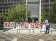 Trabalhadores fazem vigília na Alesp contra PL de Doria que prejudica os mais pobres