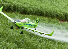 Bayer retira glifosato do mercado dos EUA, mas no Brasil veneno continua livre