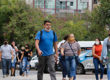 Com mais de mil mortes em 24 horas, Brasil completa 10 dias com média acima de 800
