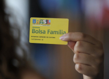 Auxílio Brasil é imprevisível, limitado e com alcance reduzido, alerta Dieese