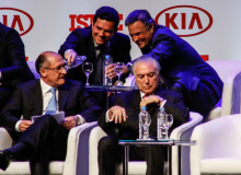 Um tucano no ninho