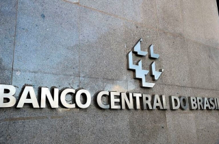 BC corta Selic pela 5ª vez seguida, mas pressão por juros menores persiste