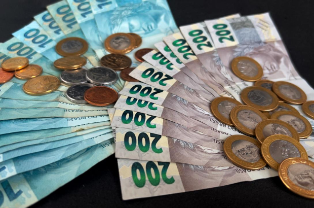 Inflação oficial recua para 3,81%, com variação de 0,7% em fevereiro