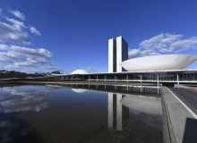 Comissão do Senado se antecipa à Câmara e aprova isenção do IR até R$ 5 mil