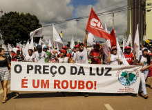 Um dia depois de ministro pedir “colaboração” ao povo, contas de luz aumentam 52%