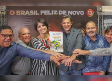 Haddad assume compromisso com trabalhadores e afirma que vai devolver direitos