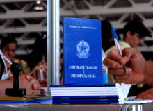 Em dois anos de reforma trabalhista, emprego CLT vira miragem