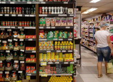 Fabricação de produto alimentício gerou mais emprego em 2024, diz IBGE