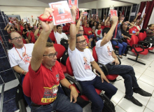 Contracs aprova plano de lutas e 3ª Plenária Nacional