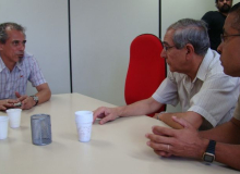 Grupo da Força invade sindicato cutista dos...