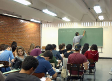 88 cidades do Ceará reajustaram salários de professores, aponta pesquisa