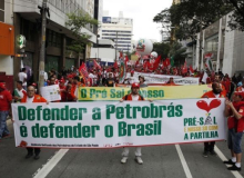 Projetos privatistas seguem combatidos no Senado