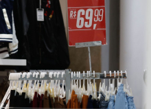 Sem dinheiro, metade dos brasileiros não pretende comprar presentes no Dia dos Pais