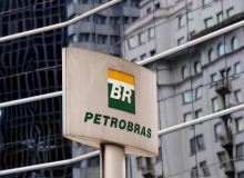 FUP: Parente dá mais um golpe na soberania nacional