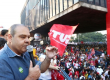Deputados suspeitos não têm moral para destruir direitos