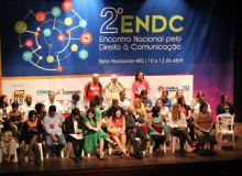 Concentração da mídia é ameaça à democracia