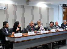 Reforma da Previdência tira dos pobres e é inconstitucional