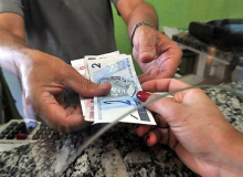 Setor mais lucrativo do país diz que bancários já têm renda suficiente