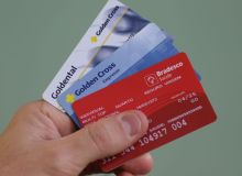Depois de aumento de 11% nos remédios, planos de saúde podem subir até 18%