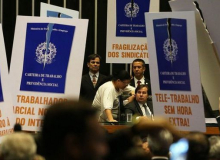 Lei trabalhista apoiada por Bolsonaro derrubou arrecadação da Previdência