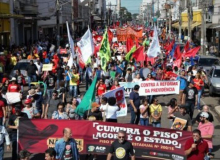 MS: Manifestação reuniu 10 mil pessoas em Campo Grande