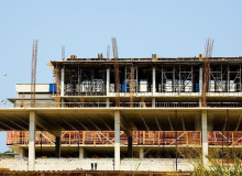 Em dez anos, cai pela metade a média de empregos na construção civil, diz IBGE