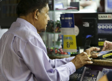 Limite de crédito consignado para aposentados está maior. Saiba se compensa