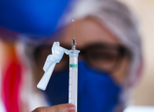Pandemia vai continuar desafiando o Brasil e o mundo em 2022