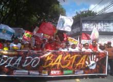No Ceará, caminhada para o centro da capital