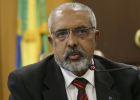 Revista “A Luta Faz a Lei” homenageia trajetória de Paulo Paim no 1º de Maio