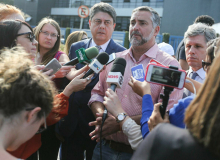Deputados vão processar juíza que proibiu vistoria à cela onde Lula está isolado