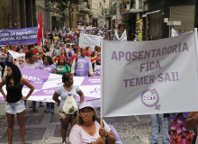 Temer ignora realidade da mulher na reforma da Previdência