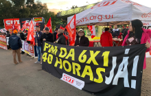 CUT-RS e centrais sindicais realizam ato em frente à Fiergs pelo fim da escala 6x1