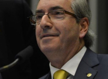 Cunha quer dar golpe e votar financiamento privado novamente