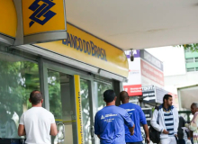 Família Bolsonaro quer desestabilizar economia do país ao atacar Banco do Brasil