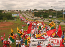 Salário mínimo terá quarto aumento real seguido após superar fase 'menor abandonado'