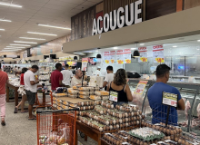 Com desaceleração nos preços da alimentação, inflação é menor em maio, diz IBGE