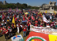 24º Grito dos Excluídos reúne 5 mil em São Paulo por democracia e direitos