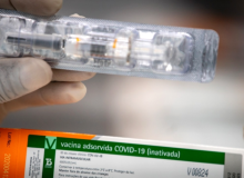 Anvisa libera retomada dos testes da Coronavac