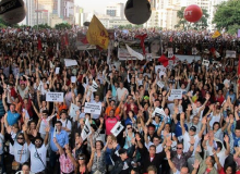 Professores de SP entram em greve a partir de 2ª contra a volta às aulas presenciais