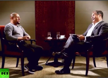 Ex-jogador Roberto Carlos a Rafael Correa: 'Com Lula acabamos com a pobreza'