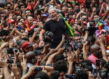 Lula tem 56% dos votos válidos e vence no 1º turno, aponta pesquisa Genial Quaest