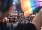 Parada LGBTQIA+ reúne milhares em São Paulo e reforça chamado ao voto em 2026