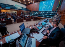 Deputados do RS aprovam PEC 280 que facilita privatizações