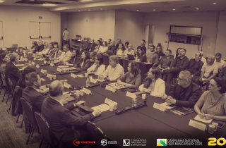 Trabalhadores e banqueiros voltam a negociar nessa segunda-feira (24)