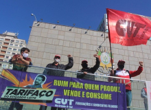 CUT-RS comemora retirada do tarifaço de Eduardo Leite
