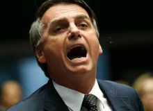 Intercept: Bolsonaro distraiu o Brasil para tomar decisões que prejudicam o país
