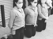 Empresários obrigam trabalhadores a se ajoelhar em protesto contra quarentena na PB