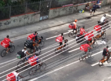 Entregadores e motoristas iniciam greve por melhores condições de trabalho