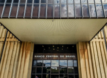 Banco Central dificulta vida das famílias brasileiras com nova elevação de juros